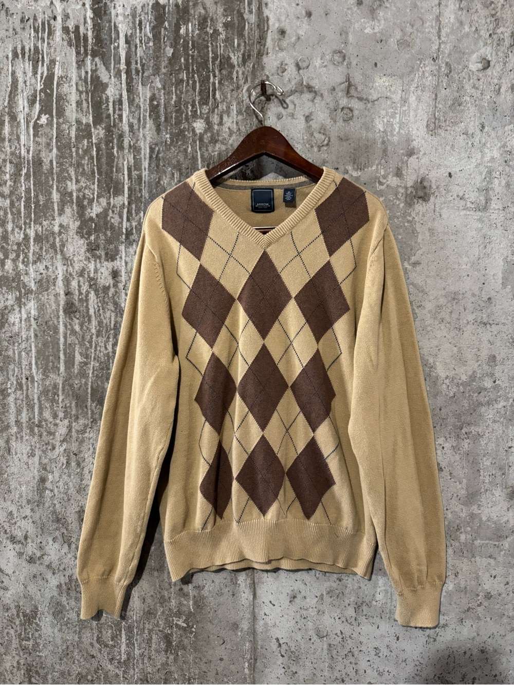 Men’s Tan Argyle V-Neck Sweater